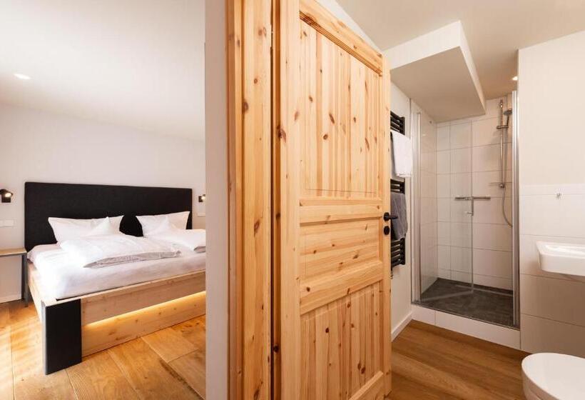 ジュニアスイート, Freistil Boutique