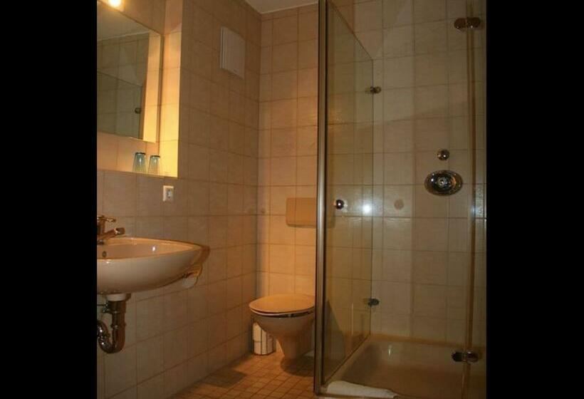 标准间带阳台, Gästehaus Trahasch Im Adelshof