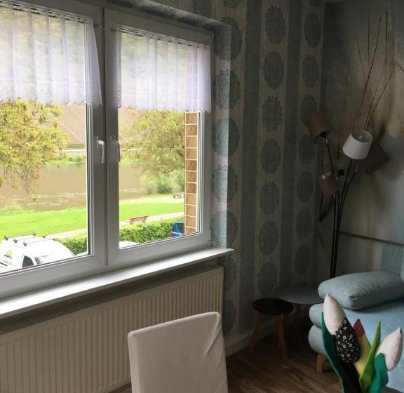 דירת חדר, Haus Schwarzenberg