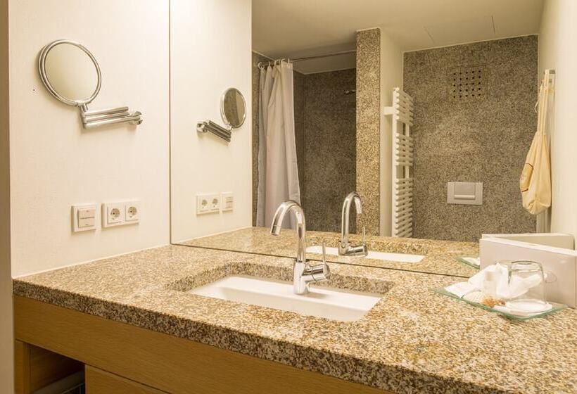 Quarto Estandar Individual, Haus St. Joseph
