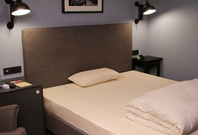 غرفة قياسية, Henry