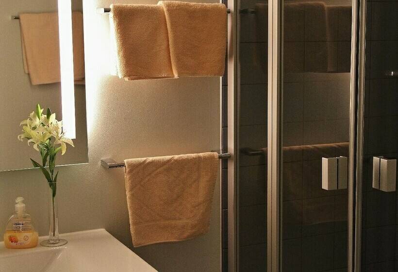 غرفة قياسية, Henry