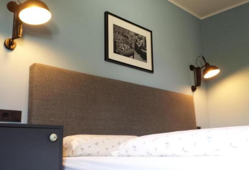 غرفة قياسية, Henry