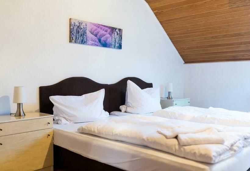 컴포트 룸, Ostermann Garni