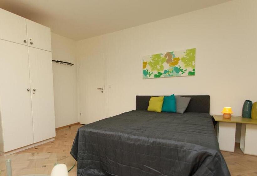 Quarto Standard Individual Casa de Banho Partilhada, Pension Weinsberger Tal