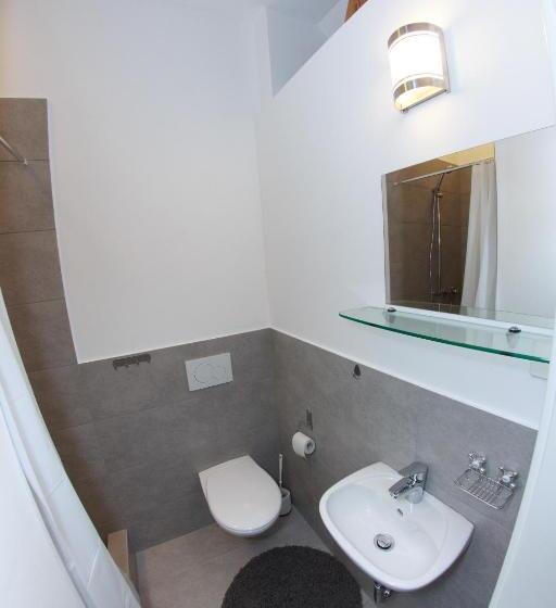 Estúdio Standard, Pension Weinsberger Tal