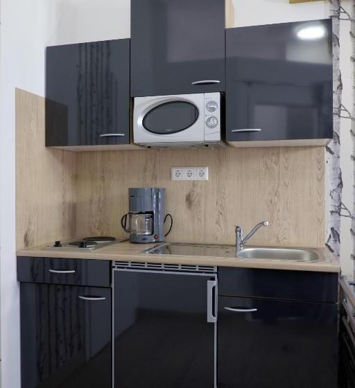 Estúdio Standard, Pension Weinsberger Tal