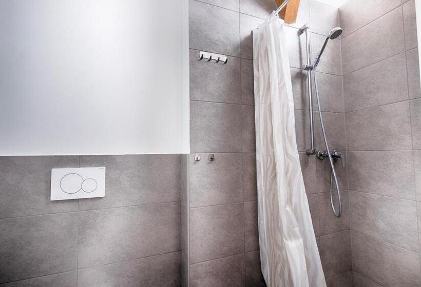 Estúdio Basic, Pension Weinsberger Tal