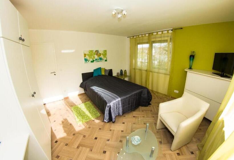 Quarto Standard Individual Casa de Banho Partilhada, Pension Weinsberger Tal