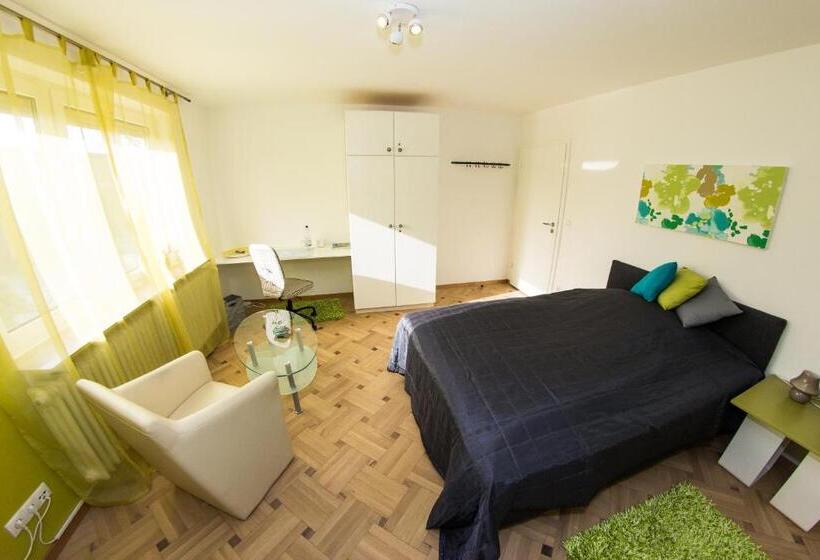 Quarto Standard Individual Casa de Banho Partilhada, Pension Weinsberger Tal