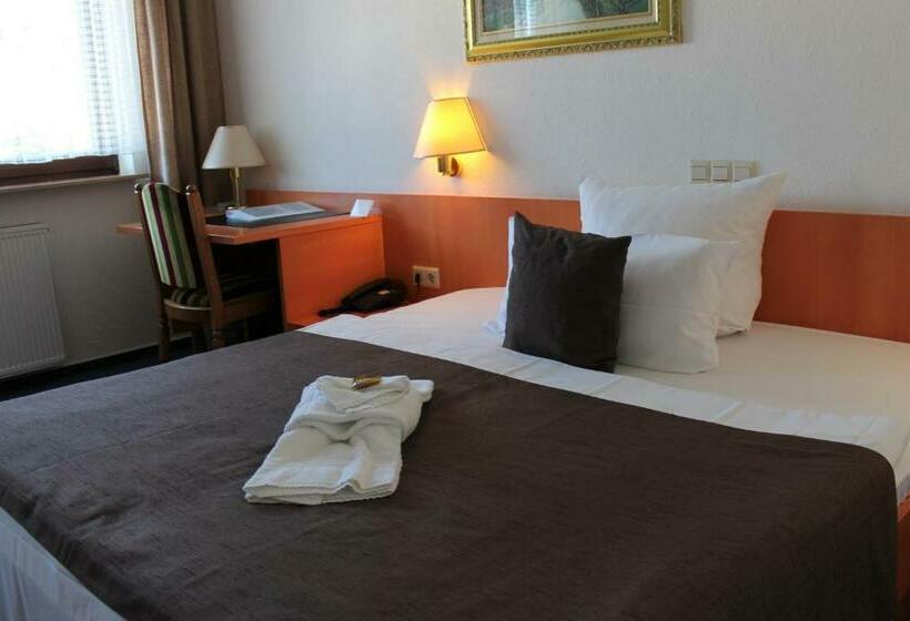 غرفة قياسية, Pirsch