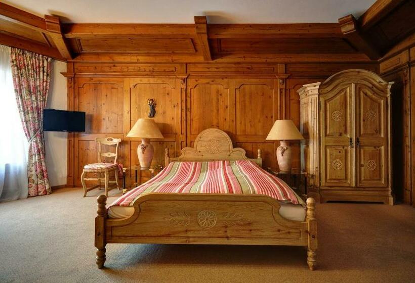 Номер Deluxe, Spiegel Garni