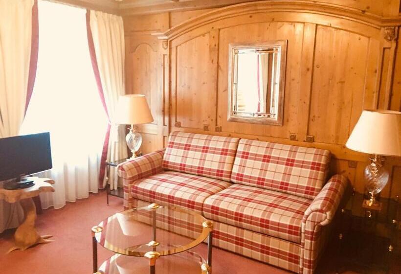 Семейный Номер, Spiegel Garni