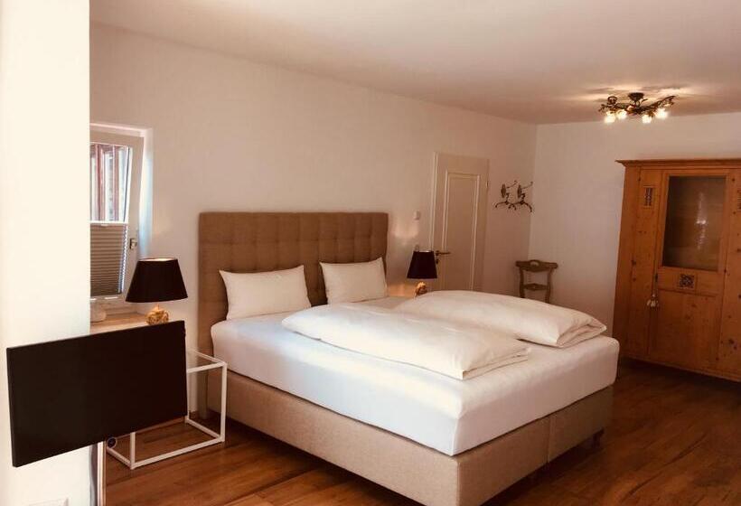 Полулюкс Повышенной Комфортности, Spiegel Garni