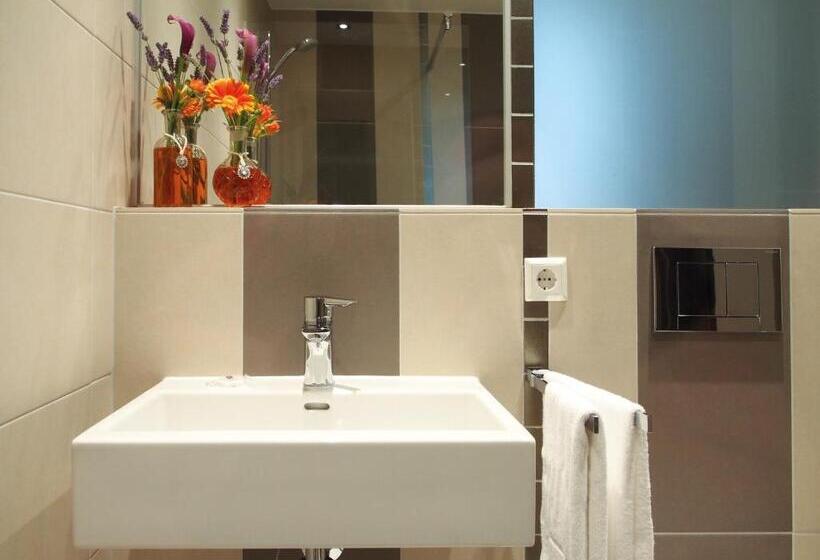 标准间, Myhotel