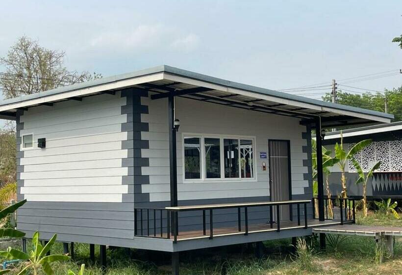 חדר דלוקס נוף בריכה, Bkl Happy World