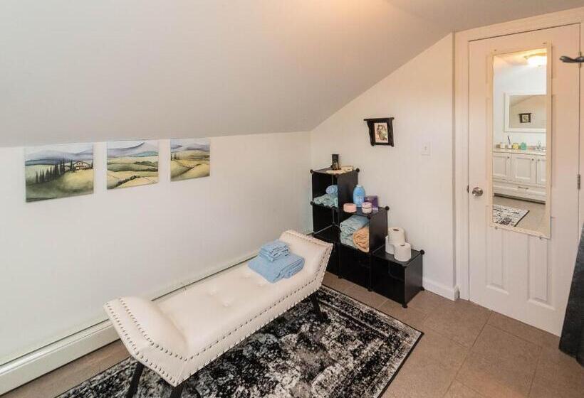 Номер Стандарт Совместная Ванная, Cozy Creek Inn