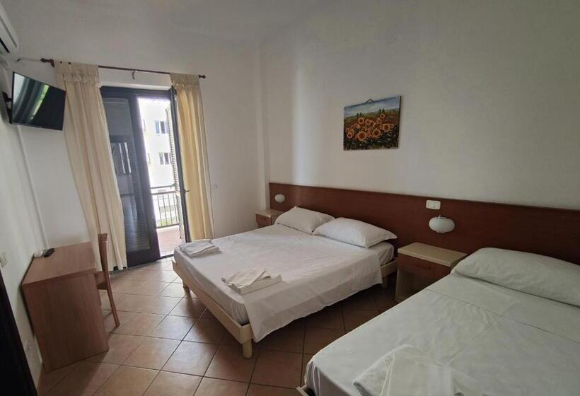 Triple Room Sea View, Acciaroli
