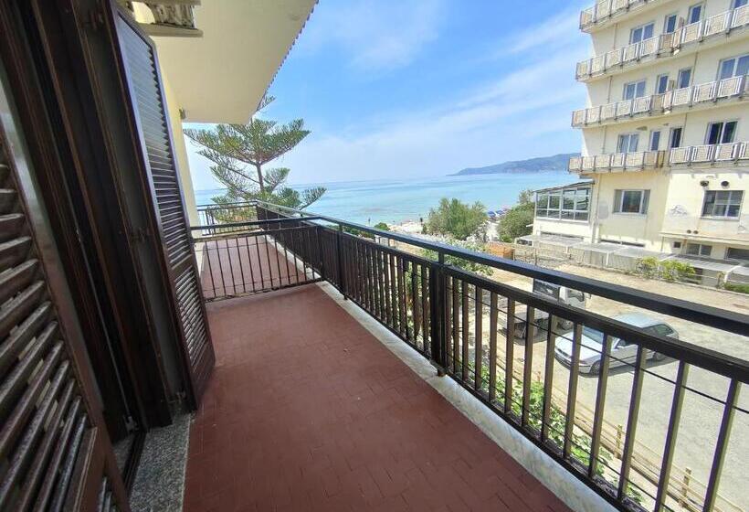 Triple Room Sea View, Acciaroli