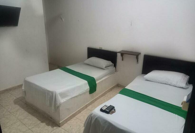 اتاق استاندارد, Cacique Mompox