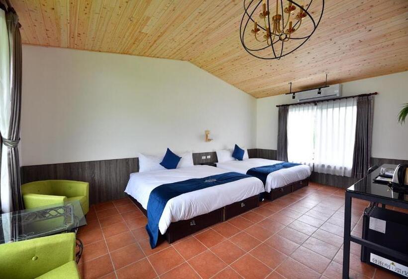 اتاق سوپریور چهار تخته, Leju Diary B&b