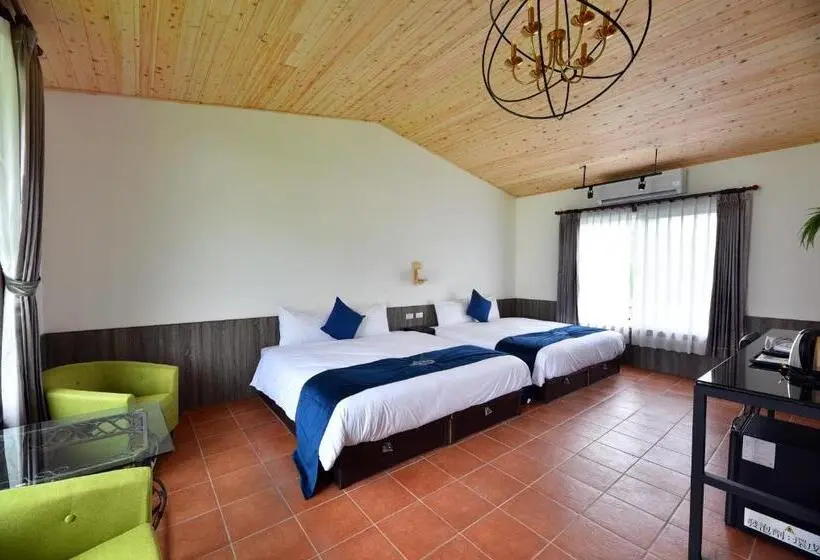 اتاق سوپریور چهار تخته, Leju Diary B&b