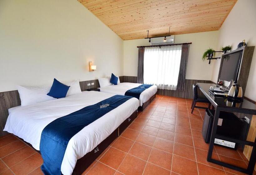 اتاق سوپریور چهار تخته, Leju Diary B&b