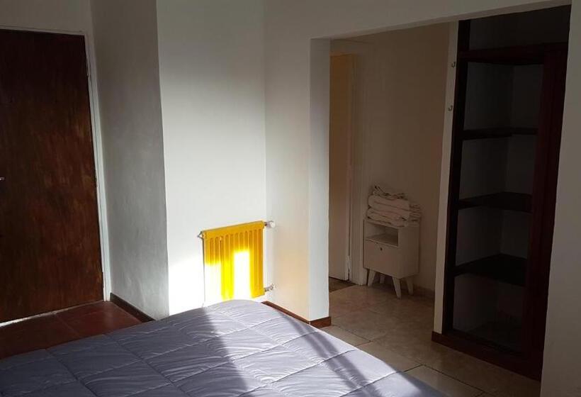 Pokój Deluxe z Balkonem, Nina Hostel