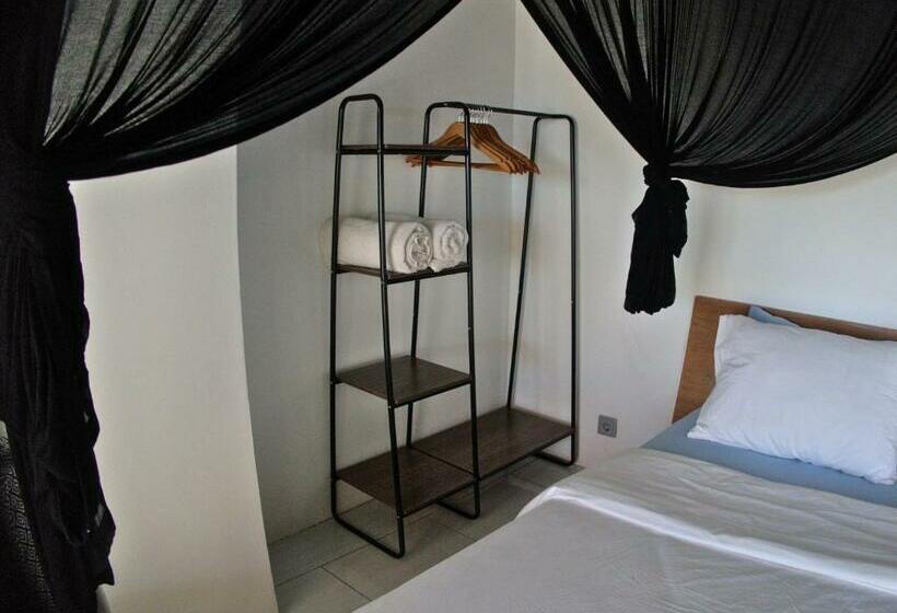 غرفة ديلوكس مطلّة علي البحر مزوَّدة بشُرفة, 3 Waves