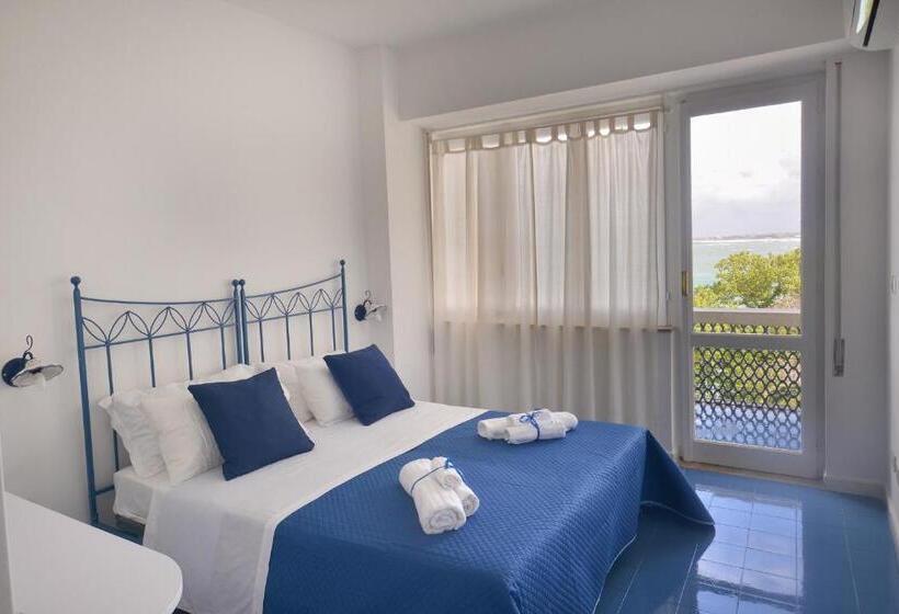 オーシャンビュースーペリアールーム, La Caravella