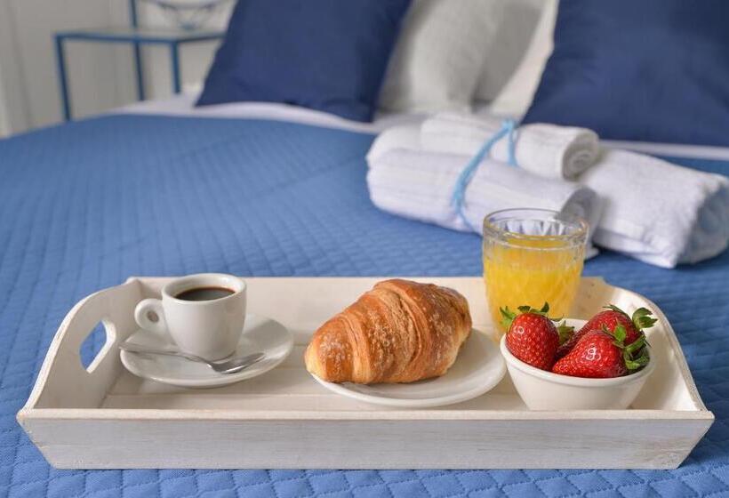 Triple Room Sea View, La Caravella