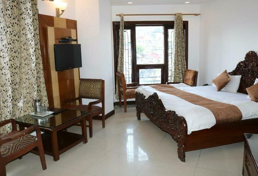 חדר דלוקס, The Abhinandan