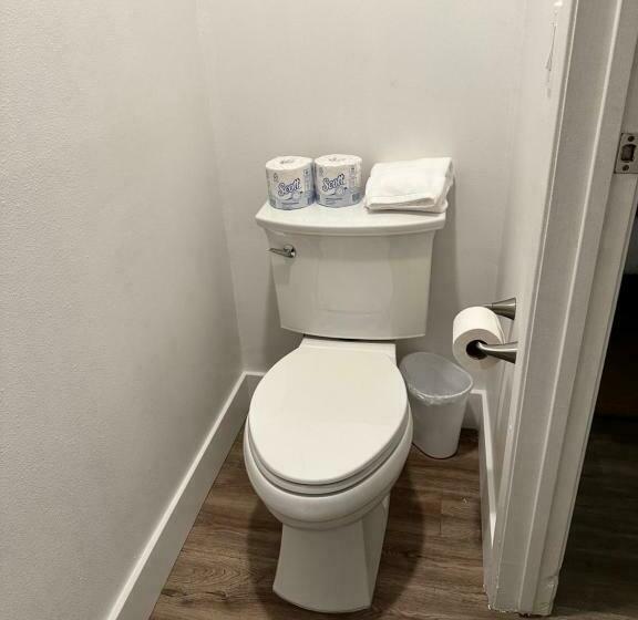 غرفة قياسية لذوى الاحتياجات الخاصة, Sierra Motor Lodge   A Sierra Blue