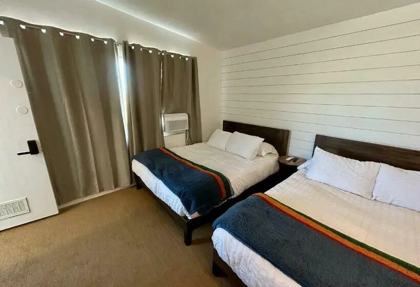 バス共有のスタンダードルーム, Sierra Motor Lodge A Sierra Blue