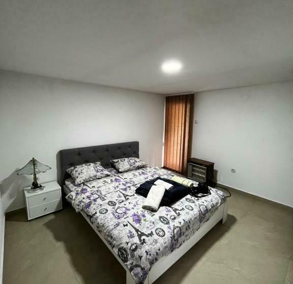 اتاق لوکس, žubor Vrela