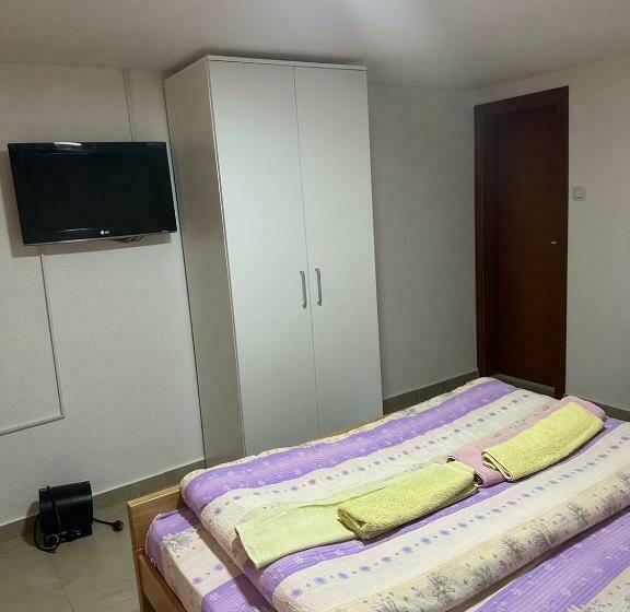 اتاق لوکس, žubor Vrela