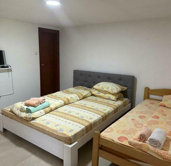 اتاق لوکس, žubor Vrela