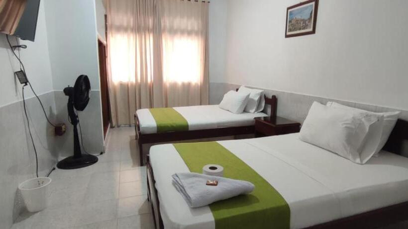 标准间, Luna Verde