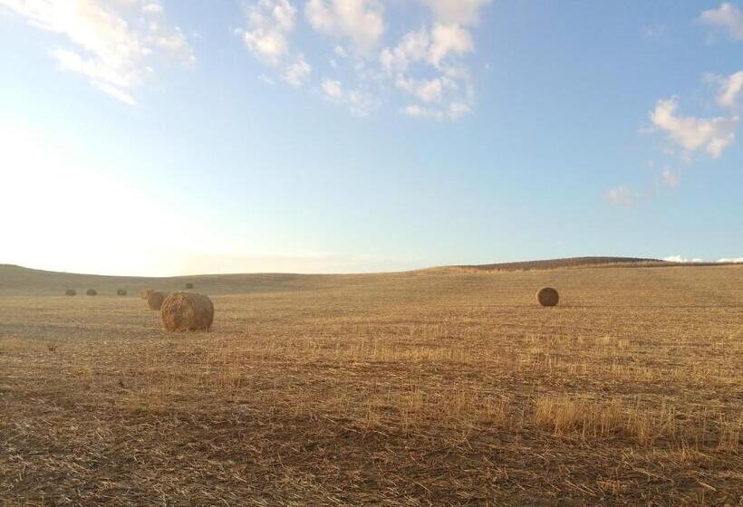 Вилла с 1 спальней и бассейном, Podere Stabbiatelli