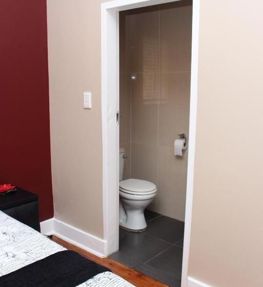 غرفة ديلوكس, The Global Link Hub