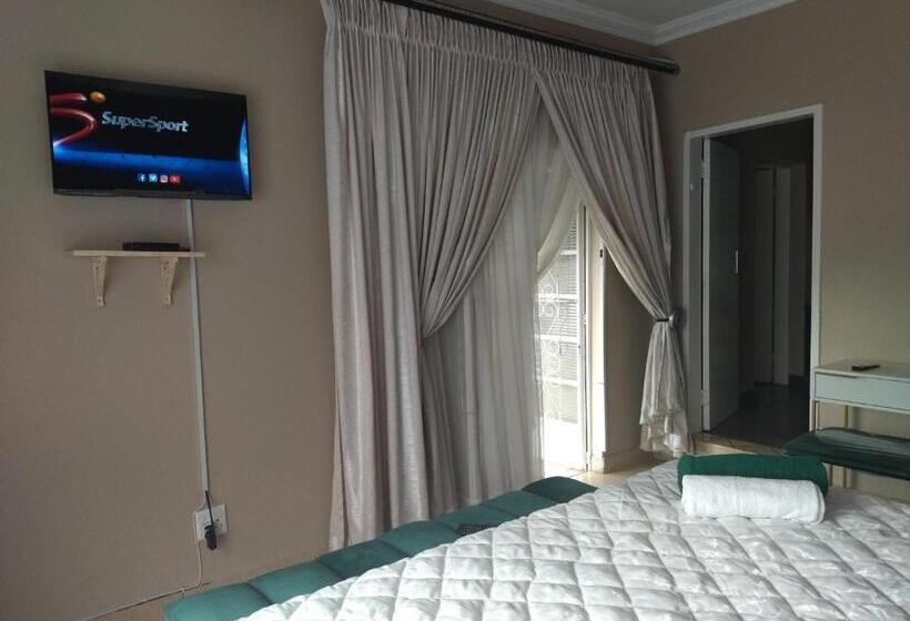 جناح ديلوكس, The Global Link Hub