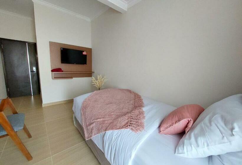スタンダードシングルルーム, Nines Residence Balikpapan