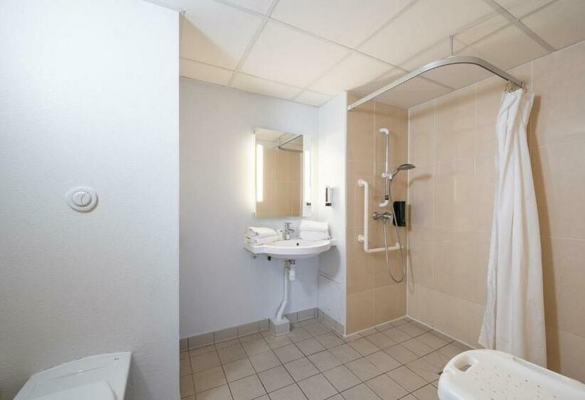 身障者適用スタンダードルーム, B&b Hotel Saintes