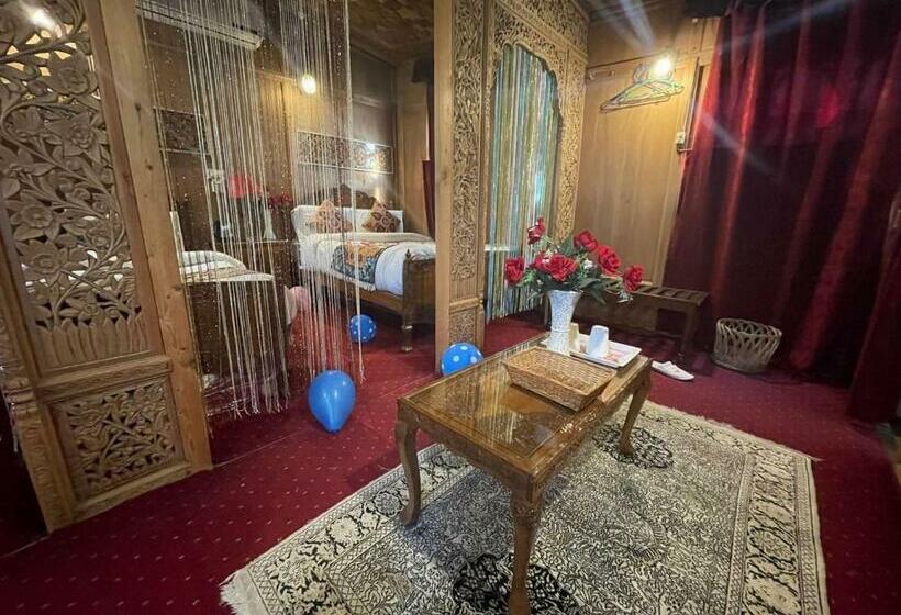 豪华房间, Houseboat New Mexico