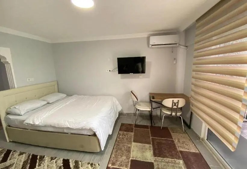 Familie Suite, Five Star