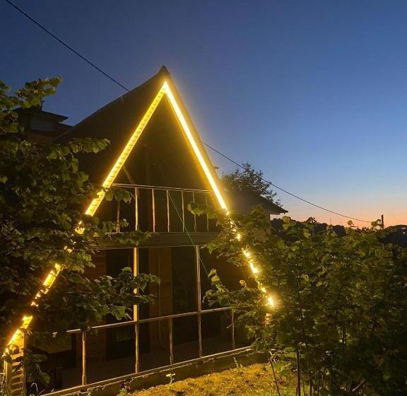 ガーデンビューのスタンダードバンガロー, Five Star