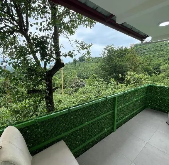 Deluxe Suite, Five Star