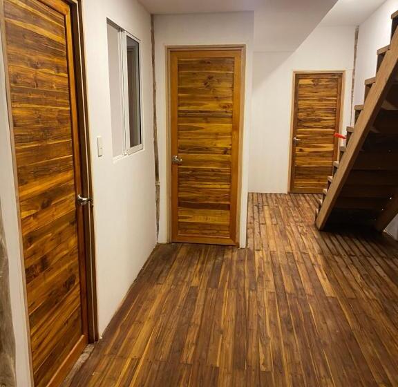 スタンダードルーム, Roma Beach