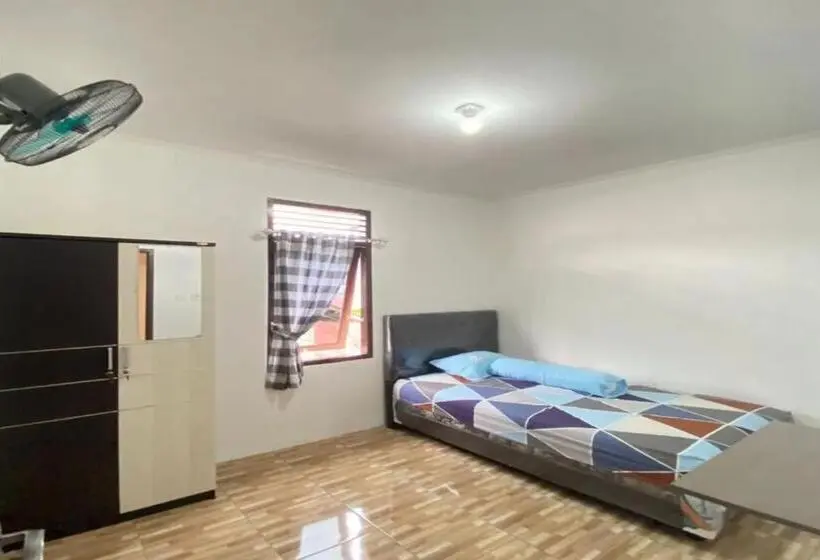シングルベーシックルーム, Spot On 92544 Senja Homestay