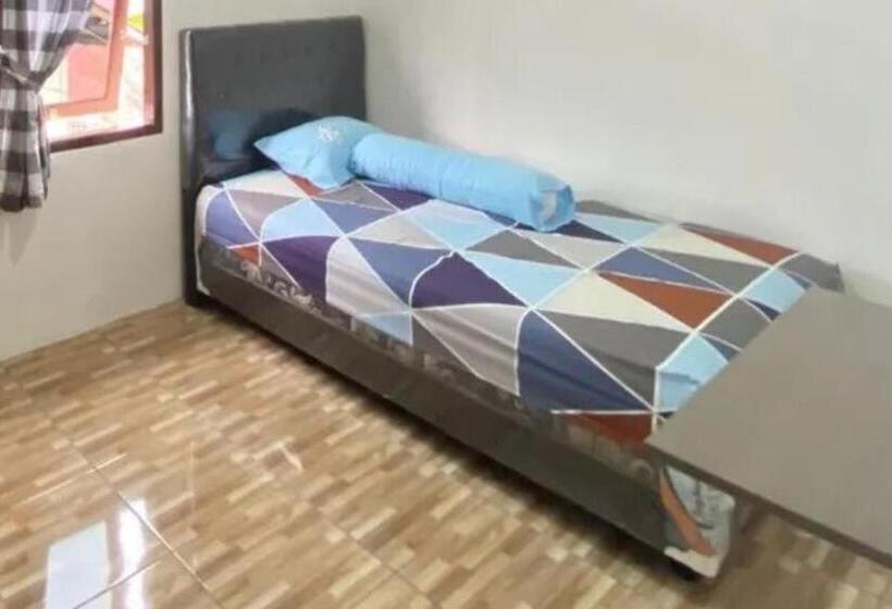 اتاق عادی یک تخته, Spot On 92544 Senja Homestay